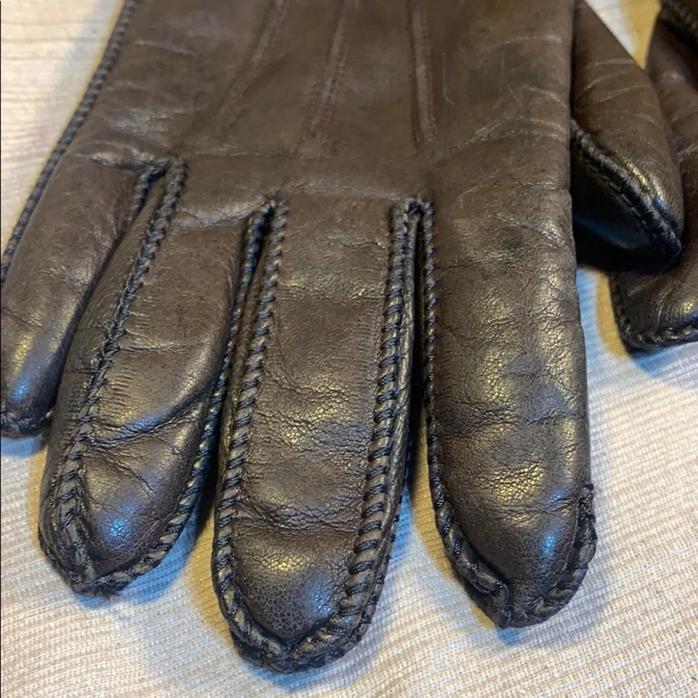 Leather gloves w/fur lining preloved
